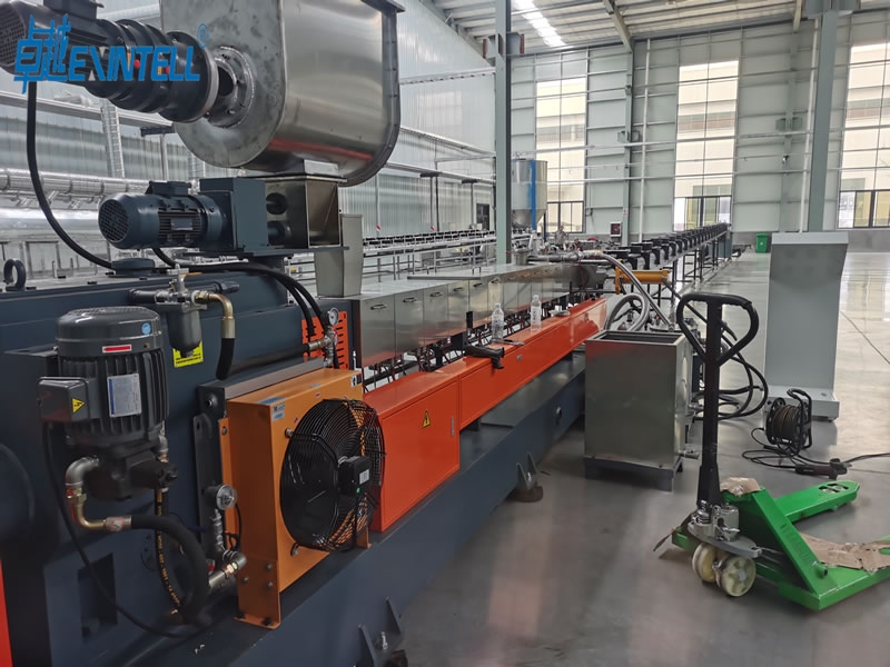 Affordable Plastic Recycling Extruder Machines for Startups