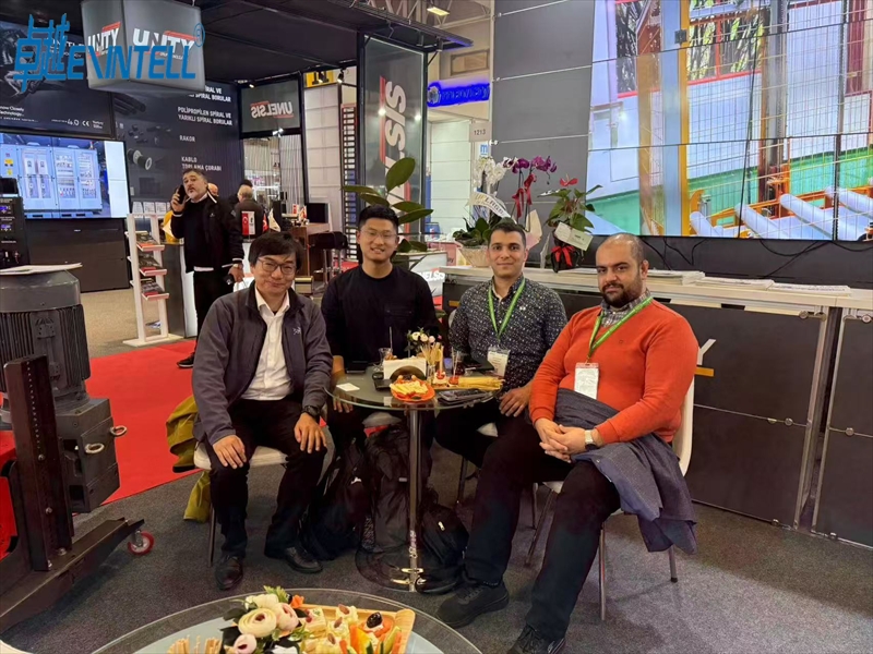 Plastic Tube Extrusion Materials Compared for 2026