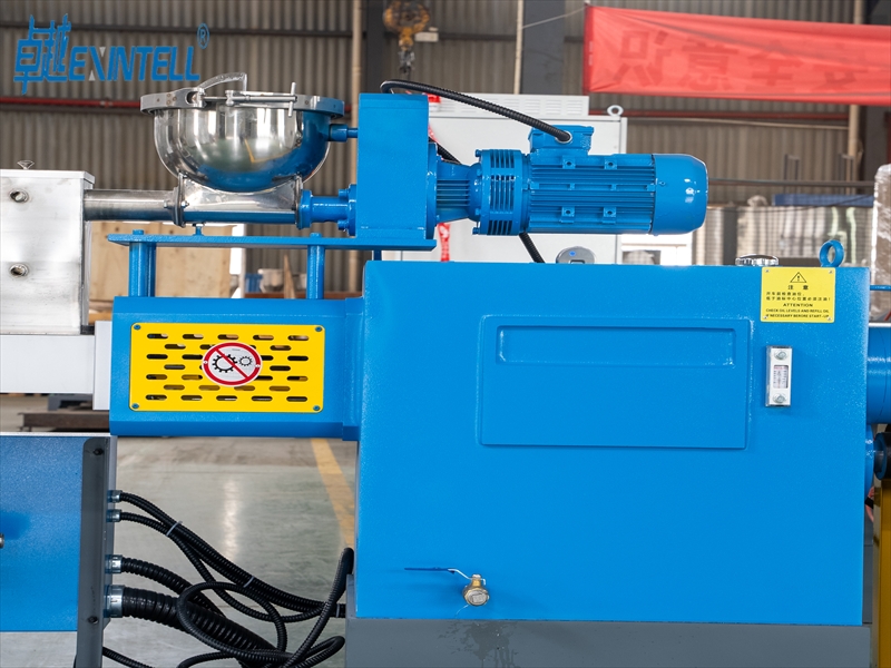 Custom Plastic Extrusion Manufacturers You Should Know