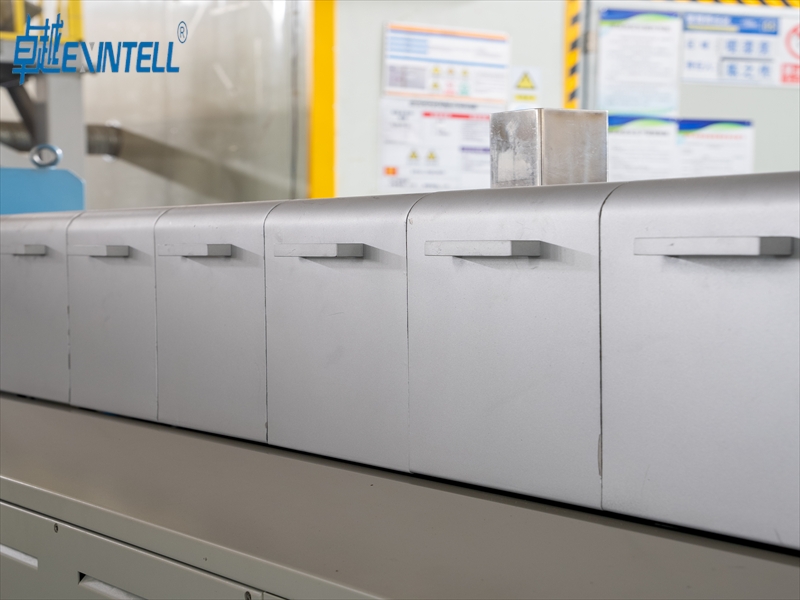 How Pelletizing Extruders Work and What Their Main Components Are