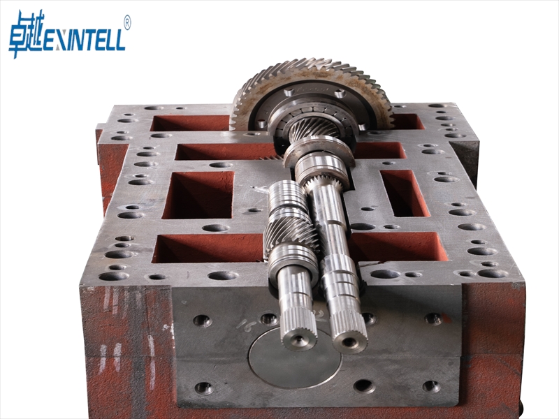 How the extrusion process gives recycled plastic a second life