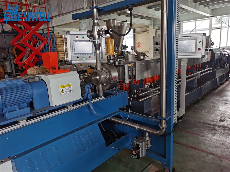 Plastic Extruders Explained for Beginners