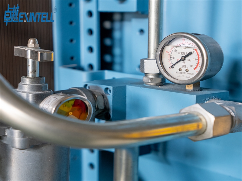 Twin Screw Extruder Basics and How They Operate